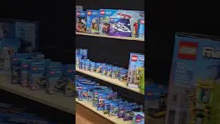 В этом магазине продаются ДОРОГИЕ СТАРЫЕ наборы LEGO...