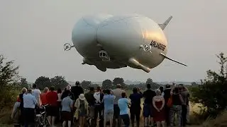 Größtes Luftfahrzeug der Welt absolviert Jungfernflug
