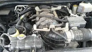 Звук мотора Infiniti VK56VD от 2011 Infiniti Qx56 8-Passenger JN8AZ2ND5B9701721
