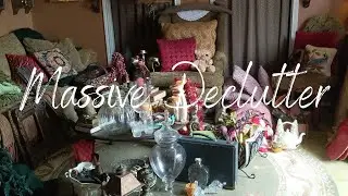 Clearing Out & Organizing SO MUCH STUFF! 😄 Finally Decluttering my Guest Room ✨🏡😌