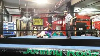 WUW Wrestling May 2015 Sam  Legend VS Manthis 1