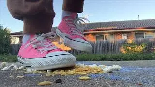 SHOE CRUSHING ASMR 👣