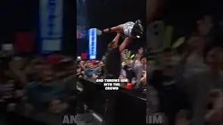 Big Show Throws Rey Mysterio INTO THE CROWD! 🤯