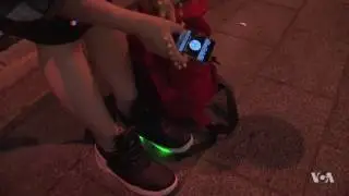 LED Smart Shoes Turn Feet into Glowing Displays