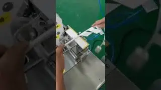 Flag sticker label applicator for fiber optic cables