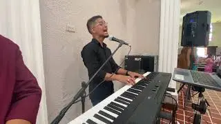 Toma mi mano cover