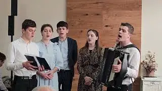 Familia Sava - Mai este har
