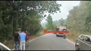 Miscreants attack Car, decamp with Cash and Mobile
