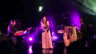 Cati Freitas - Consola&ccedil;&atilde;o - CCB (Abertura Concerto Mayra Andrade)