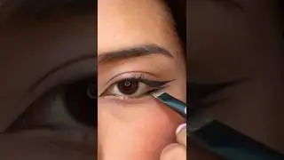 Double Eyeliner hack✨️#viraleyelinerhack#makeup#shorts#ytshorts