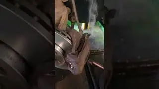 AES UK - AES hi3.5 -  Application - Loosening Brake Bleed Nipple