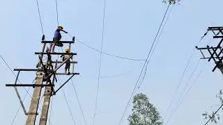 Section point working in high⚡ tension overhead lines⚡ double pole structure