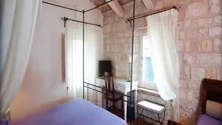 Valcastagno Relais - Numana  - Italy