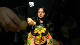 Eating Panipuri & Samosa with 60 seconds #shorts #ppeats #panipuri #samosa #asmr #mukbang