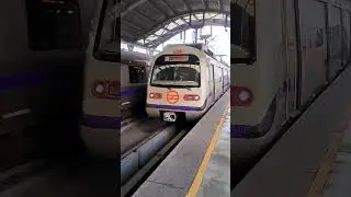 ye kalkaji mandir metro station hai