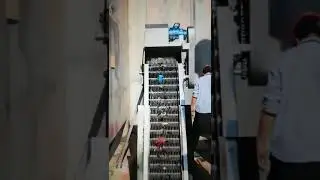 That's how the Mechanical Rotating Rake Tooth Grille works!