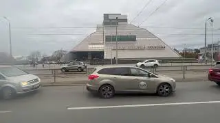 Driving Through Riga Latvia Showing What It looks Like. Conduciendo en Riga , Letonia