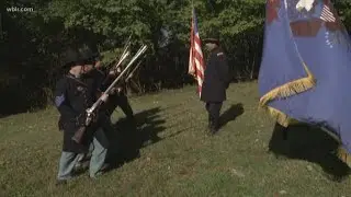 History lovers relive past at Fort Dickerson