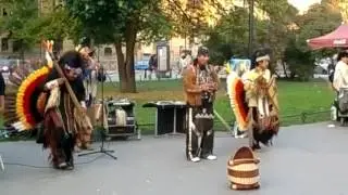 СПб метро Горьковская 16 09 2013 Otavalos Indians и Andean Spirit