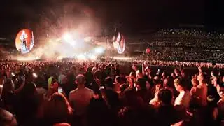 Yellow by Coldplay in 360 at Metlife stadium