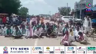 Farmers Stage Road Blockade Demanding Complete Loan Waiver