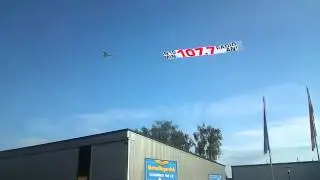 DIE NEUE 107.7 Bannerflieger