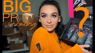 BIG PR UNBOXING HAUL! Carli Bybel