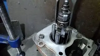 Máquina de retifica de cilindro de motos caseira - vídeo 2