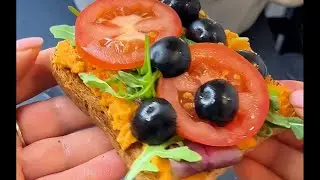 Завтрак для худеющих и не только. Нутовая помазка. Она очень вкусная.