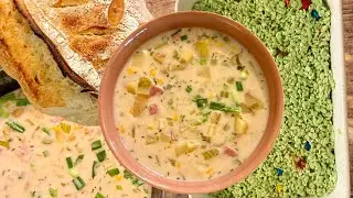 Кукурузный суп, праздничные рисовые хрустящие хлопья и хлеб на закваске
