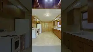 1306 Lakeshore Dr, Sagle, ID 83860