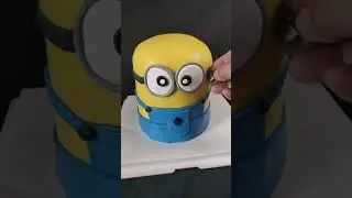 MINIONS CAKE DESIGN