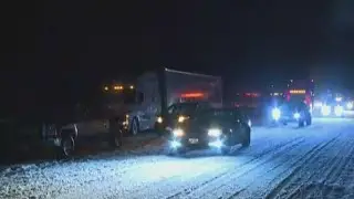 Heavy snow forces closure of Hwy 26, Mt. Hood Meadows
