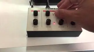 MAM MB33 Retro  (clone Roland Tb-303)  DEMO 1