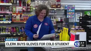 Clerk buys gloves for cold student