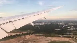 United Boeing 787-9 sunset landing at Houston-IAH Runway 08R