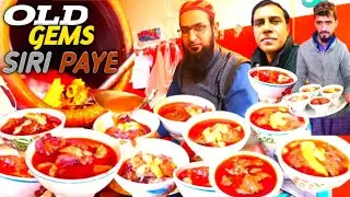 200 Years Old Peshawari Nashta | Naiki Siri Paye Peshawar Street Food | Beef Paya Curry Street Food
