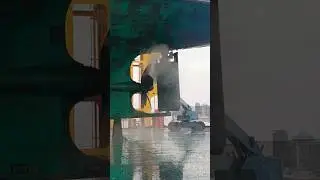 Epic Water Jet Cleaning: Transforming Ships in Floating Dry Docks!