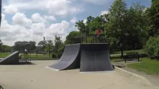 Highland Park Illinois Skatepark Walk Through