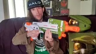 live unboxing Halo Infinite Master Chief helmet and Nerf MA5D Assault Rifle