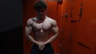 SICK CXNT CHEST DAY