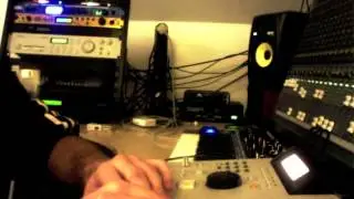 Deep House AKAI MPC 2000 XL Bass Station II S2000 TX81Z KORG m1