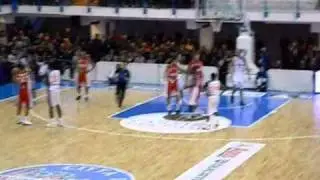 ENEL BRINDISI - SCAVOLINI PESARO 80-66 (sintesi della partita - video amatoriale)