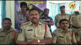 fake conistables arrested nuzvid police