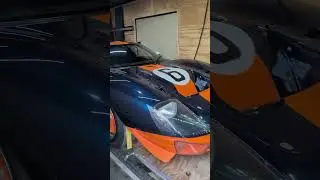 GT40 загружен и готов отправиться в свой новый дом #горькосладкое #автомобиль #gt40