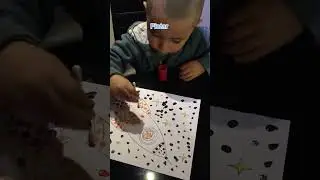 Pintando con t&eacute;mpera y cotones.