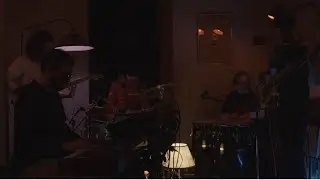 Aura Safari - Live Session (