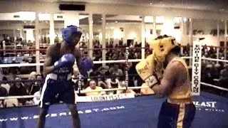 NY GOLDEN GLOVES BOXING 2016 : CHAYANNE RIVERA / TEON THORNE : 114 lb open . 3 rounds
