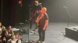 Concert FRANK BLACK au THÉÂTRE TRIANON (Paris) le 4/02/2025 : « Speedy Marie »