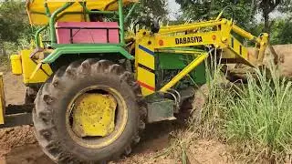 Muck spreader machinr in working गोबर फैलाने की मशीन Kubota Tractor & John deere 5310 loader Work